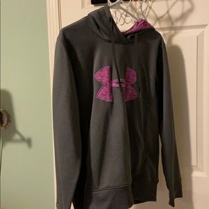 Under Armor sweatshirt